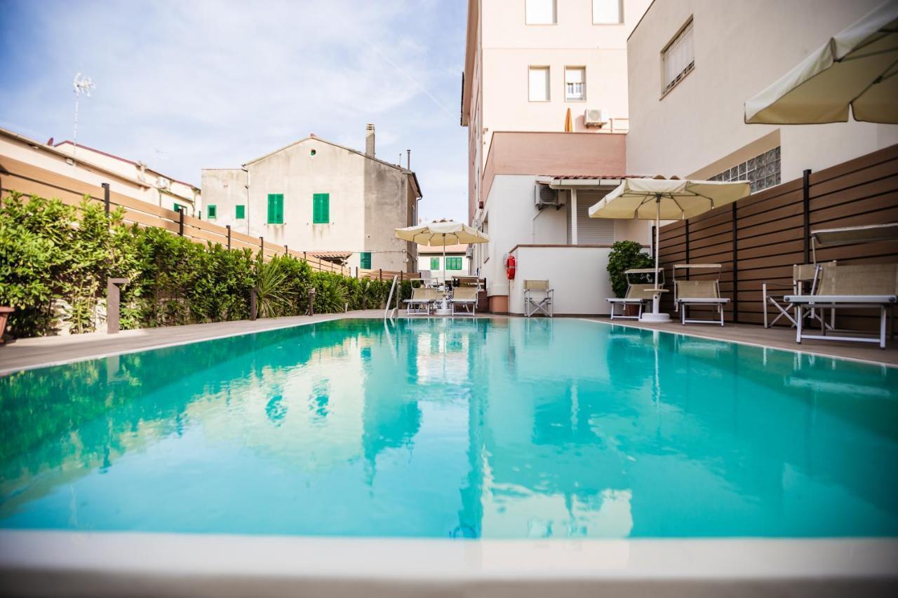Hotel Sileoni Marina di Cecina Exterior photo