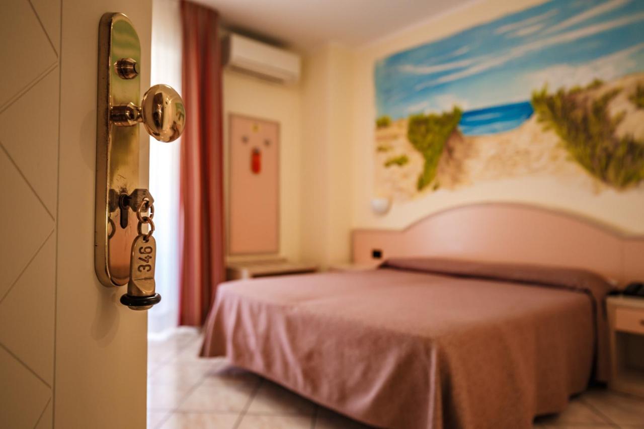 Hotel Sileoni Marina di Cecina Exterior photo